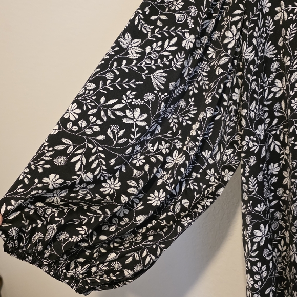 Zac & Rachel Blouse / Top Peasant Black White Floral 3/4 Puff Sleeve Size 2X - Picture 6 of 10
